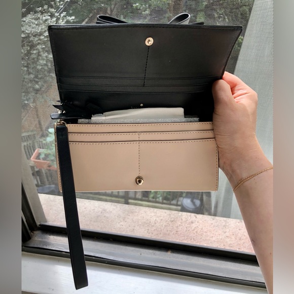 NWT Kate Spade Bow Clutch - Picture 2 of 7